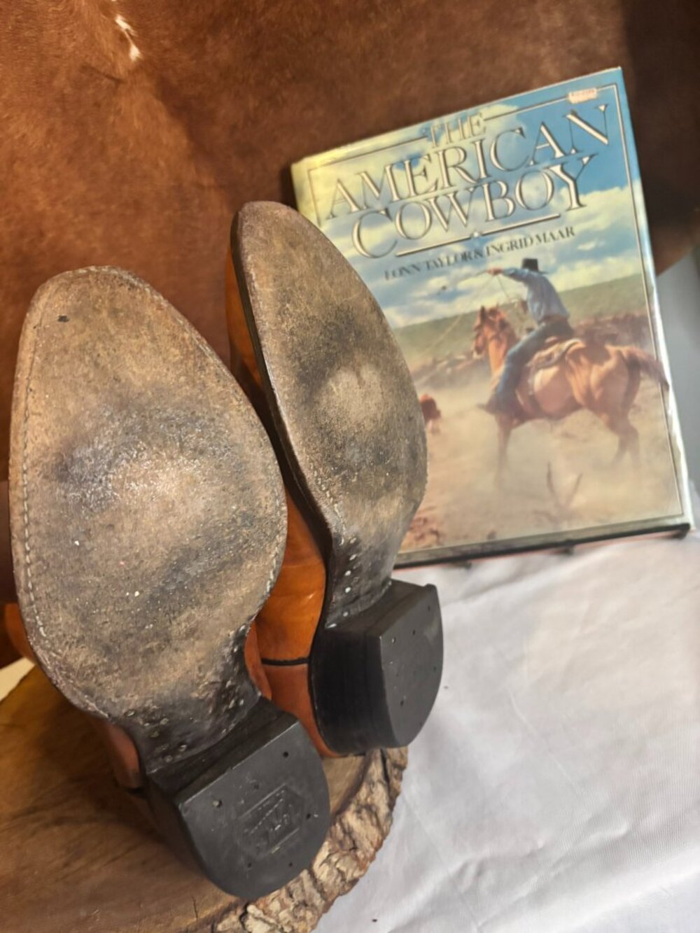 Vintage Tony Lama Cowboy Boots Menโs 10.5 D Brown Leather Made USA Western Ranch - Picture 4 of 4
